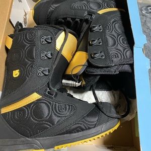 Brand new Burton snowboarding boots